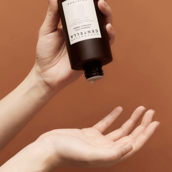 SKIN1004 - Probio-Cica Essence Toner | Tonico Antiedad Hidratante Y Calmante, 210 ml