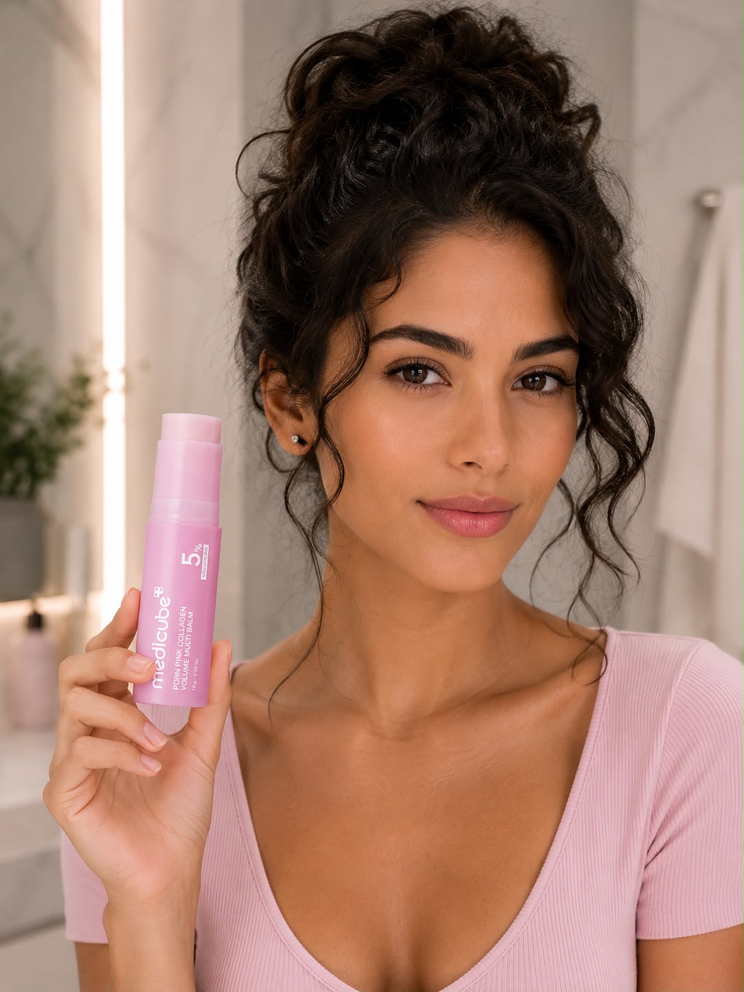 MEDICUBE – PDRN Pink Volume Multi Balm 10 g – Bálsamo Reafirmante Multizona